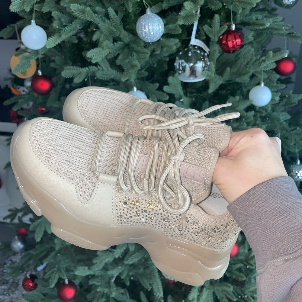 Steve Madden sneakers Maxima